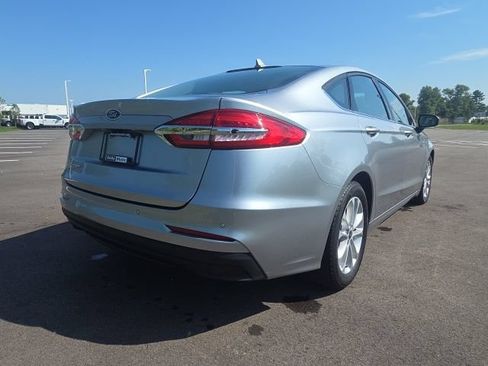 Certified 2020 Ford Fusion SE FWD image 9