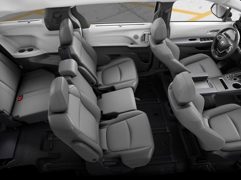 New 2026 Toyota Sienna XLE FWD image 4