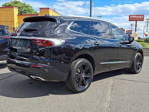 Used 2023 Buick Enclave Essence w/ Experience Buick Package AWD/4WD image 7
