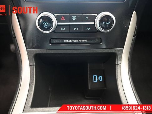 Used 2024 Ford Edge SEL AWD/4WD image 18