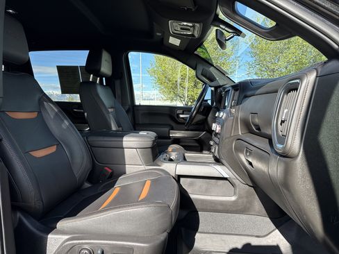 Used 2022 GMC Sierra 2500 AT4 w/ AT4 Preferred Package AWD/4WD image 21