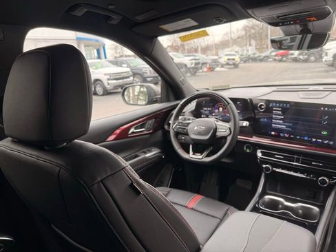 New 2026 Chevrolet Traverse RS w/ LPO, Floor Liner Package image 20