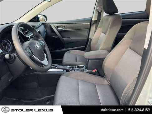 Used 2018 Toyota Corolla L image 17