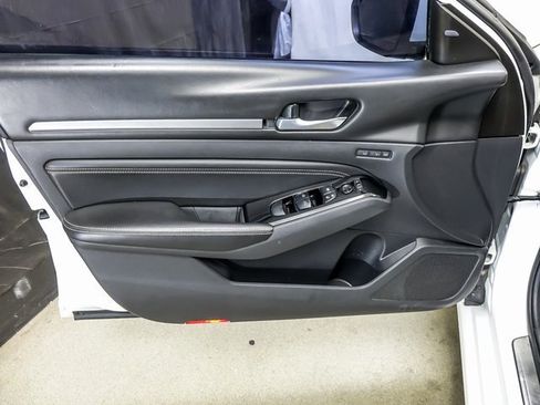 Used 2021 Nissan Altima 2.5 Platinum image 23