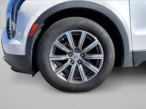 Used 2019 Cadillac XT4 Sport w/ Driver Awareness Package FWD image 10