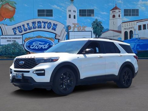 Used 2023 Ford Explorer ST-Line w/ Class IV Trailer Tow Package RWD image 2