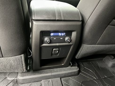 Certified 2023 Chevrolet Traverse LT w/ LPO, Floor Liner Package AWD/4WD image 12