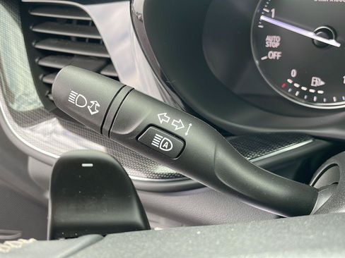 Used 2023 Buick Envision Essence FWD image 18