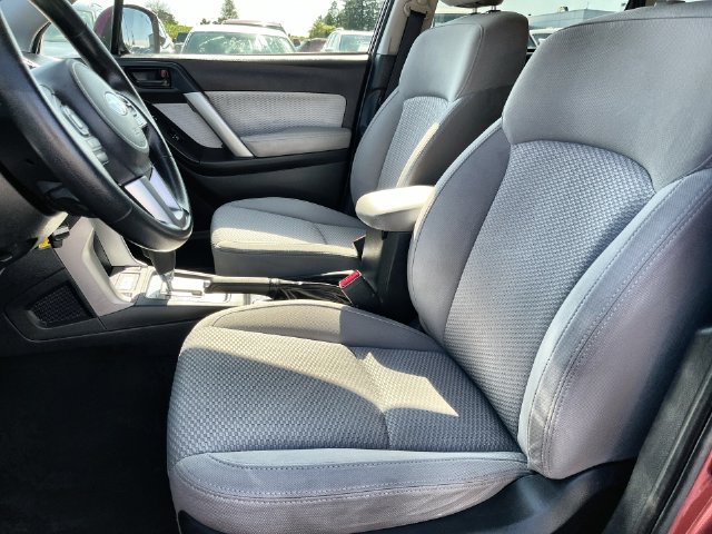 Used 2017 Subaru Forester 2.5i Premium AWD/4WD image 16