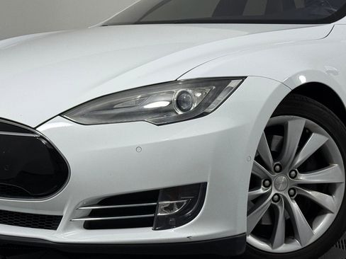 Used 2016 Tesla Model S 70D image 11