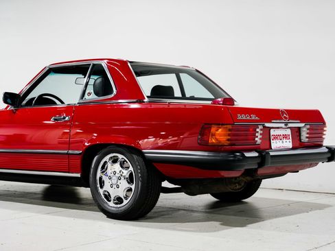 Used 1987 Mercedes-Benz 560 SL image 31