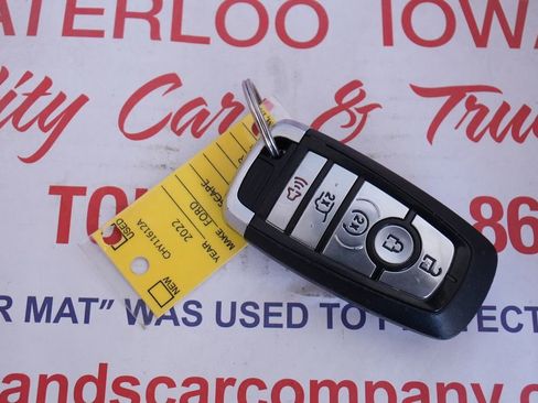 Used 2022 Ford Escape SEL image 39