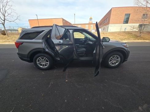 New 2026 Ford Explorer Active image 10
