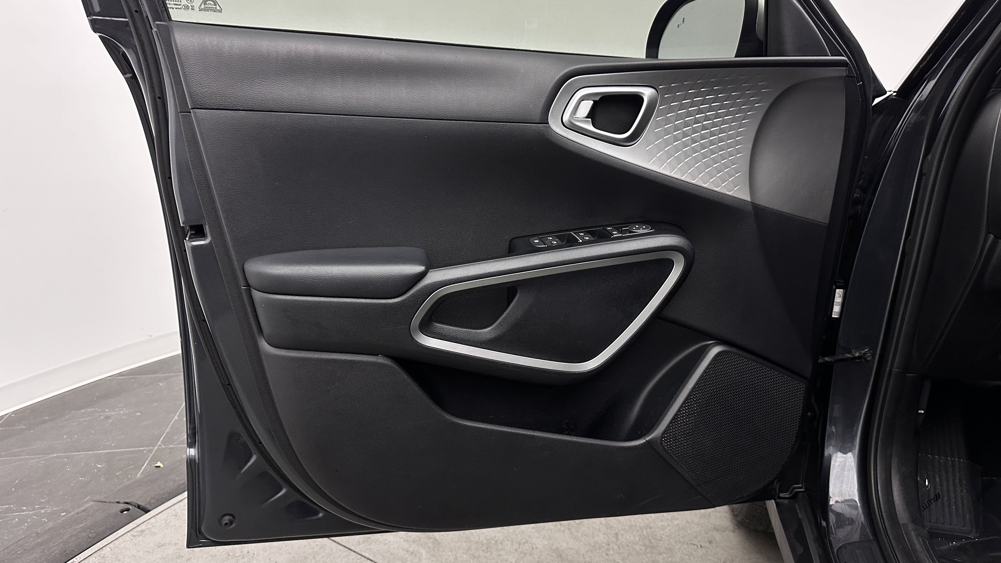 Used 2020 Kia Soul X-Line FWD image 10
