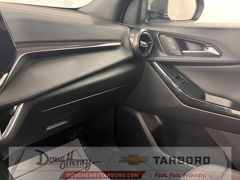 Used 2025 Chevrolet Equinox LT FWD image 43
