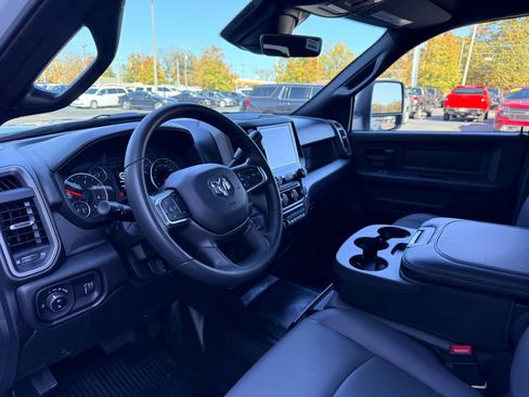 New 2026 RAM 3500 Tradesman w/ Chrome Appearance Group A image 17