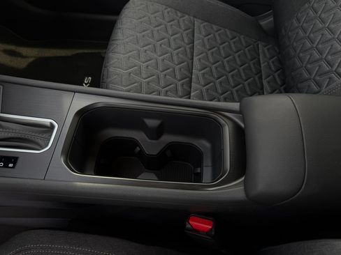 Used 2026 Nissan Kicks SV w/ SV Premium Package FWD image 19