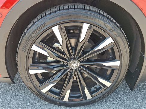 Used 2023 Toyota Crown Platinum AWD/4WD image 28