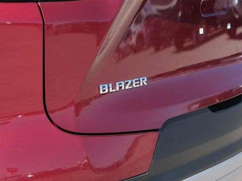 Used 2025 Chevrolet Blazer LT image 15