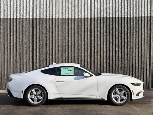 New 2026 Ford Mustang Coupe image 7