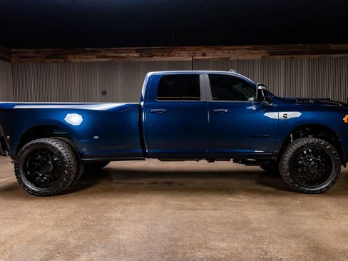 Used 2024 RAM 3500 Big Horn w/ Night Edition image 11