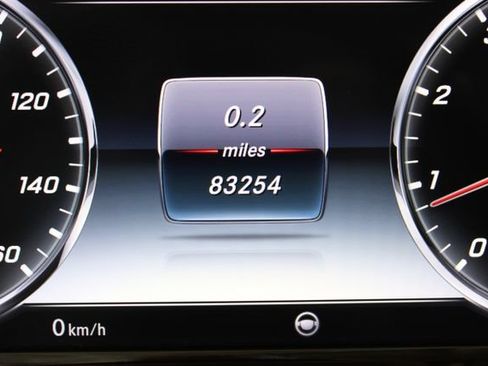 Used 2015 Mercedes-Benz S 550 Sedan image 7