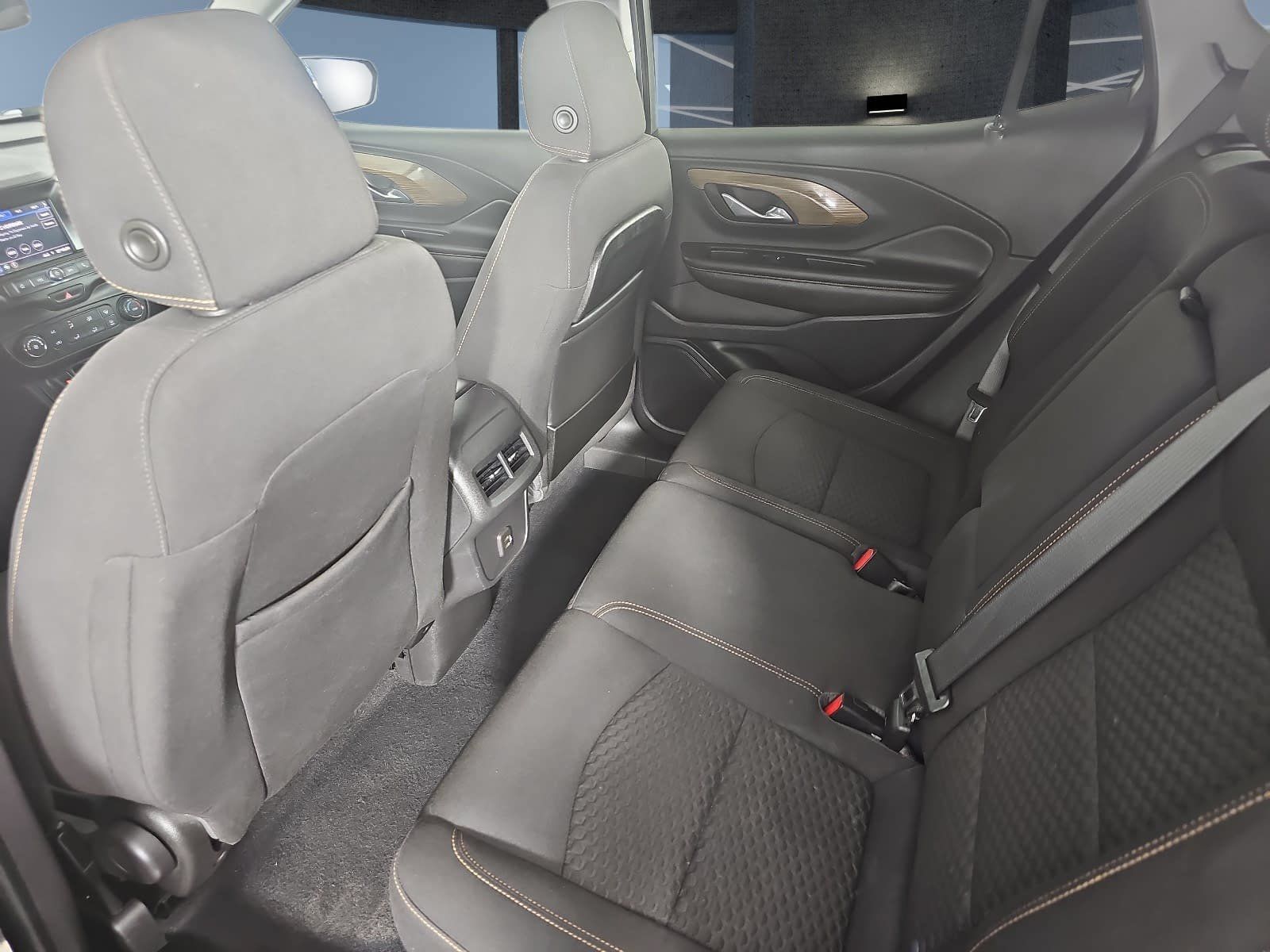 Used 2021 GMC Terrain SLE w/ Elevation Edition AWD/4WD image 11