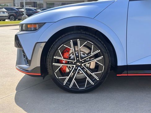 Certified 2025 Hyundai Ioniq 5 N image 6