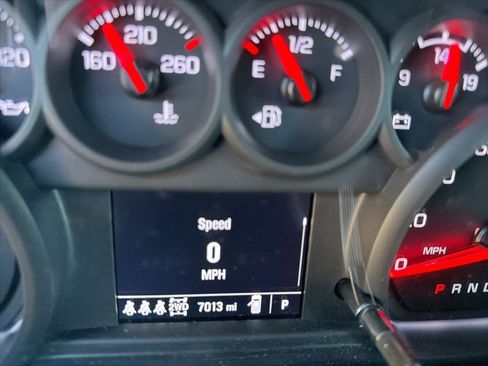 Used 2025 Chevrolet Silverado 1500 Custom Trail Boss w/ Dark Appearance Package image 11