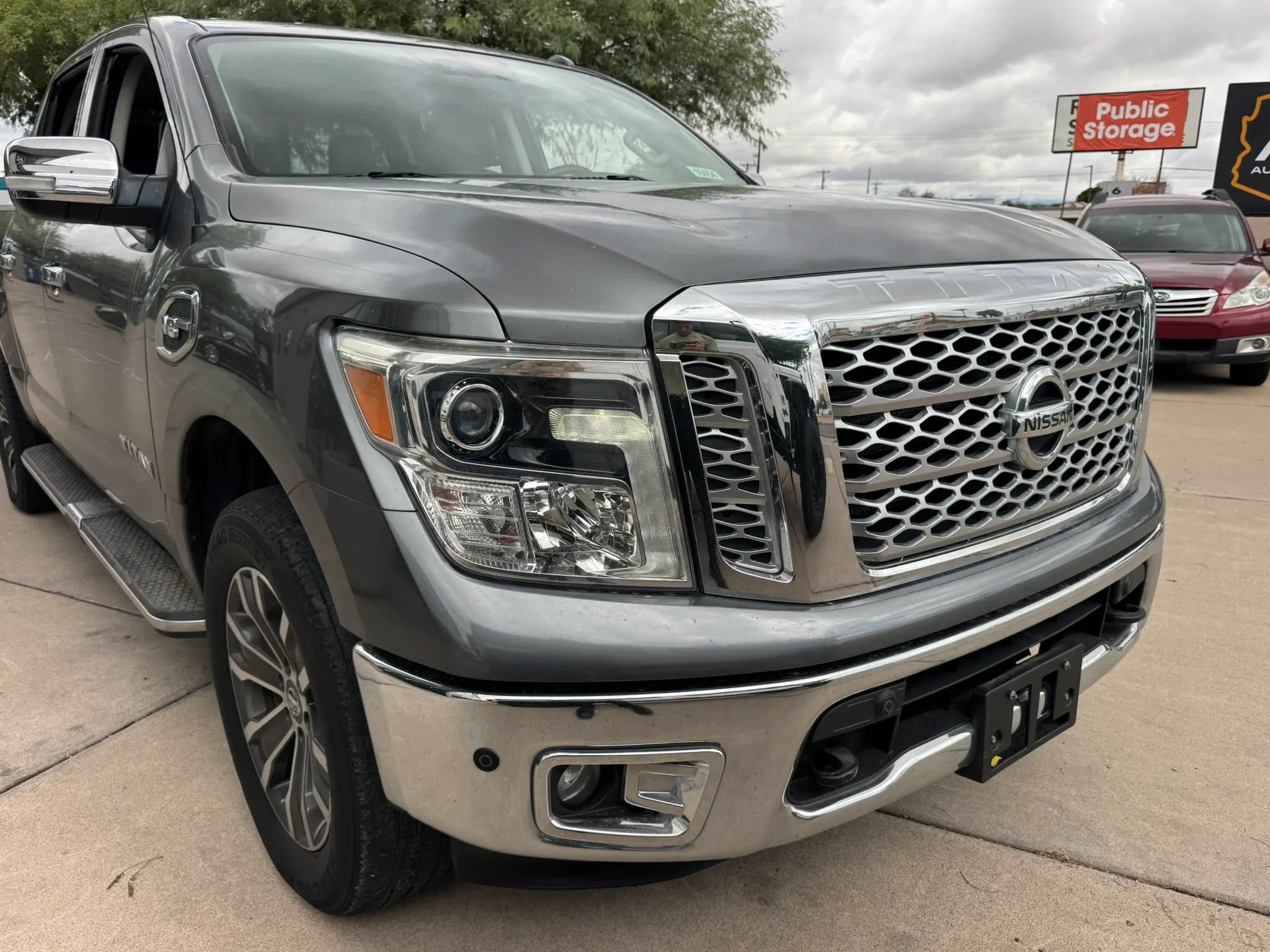 Used 2017 Nissan Titan SL AWD/4WD image 29