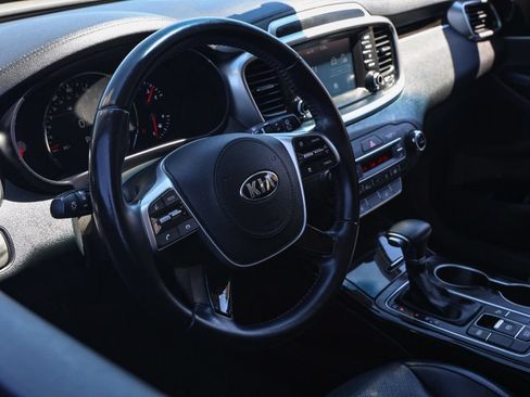 Used 2020 Kia Sorento EX FWD image 14