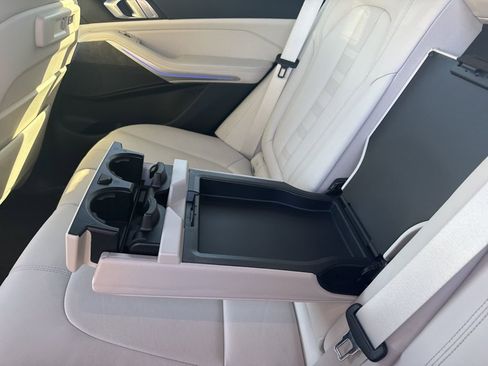 Used 2022 BMW X5 xDrive40i w/ Premium Package image 28