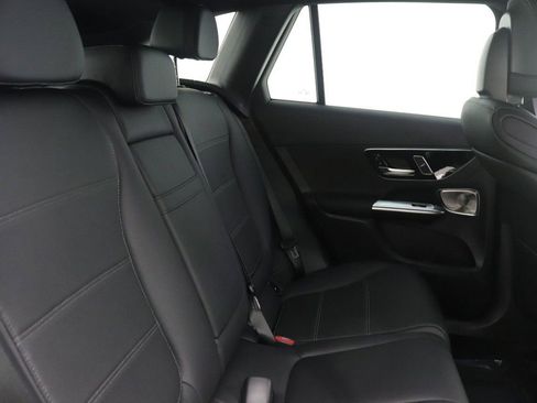 Certified 2026 Mercedes-Benz GLC 300 image 31