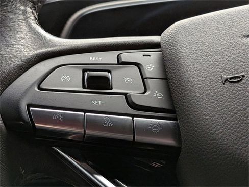 Certified 2022 Cadillac Escalade Premium Luxury w/ Performance Package image 12