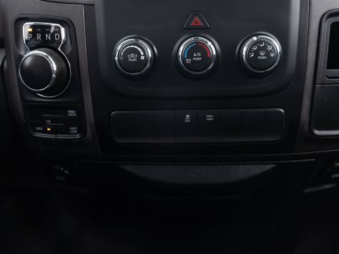 Used 2018 RAM 1500 Express w/ Express Value Package image 38