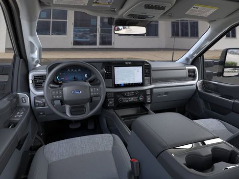 New 2026 Ford F250 XLT w/ XLT Premium Package image 9