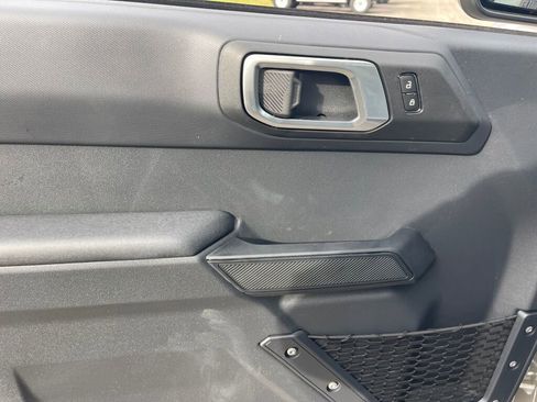 New 2025 Ford Bronco Base image 7