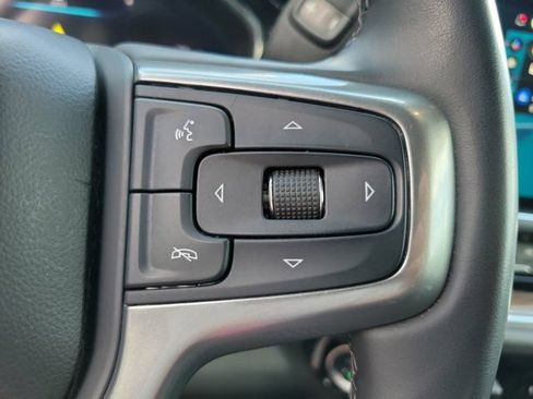 Used 2025 Chevrolet Silverado 1500 LT AWD/4WD image 18
