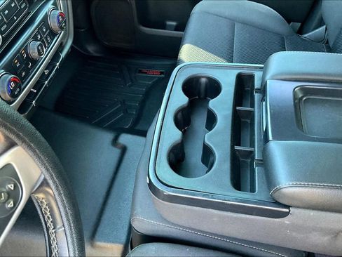 Used 2017 GMC Sierra 1500 SLE w/ SLE Value Package image 17