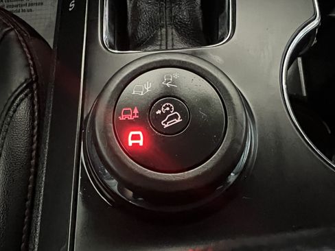 Used 2019 Ford Explorer Sport w/ Equipment Group 401A AWD/4WD image 37