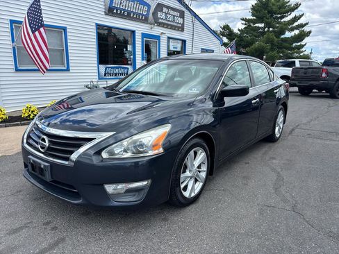 Used 2013 Nissan Altima 2.5 SV FWD image 11