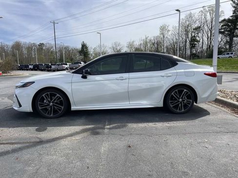 Used 2025 Toyota Camry XSE image 2