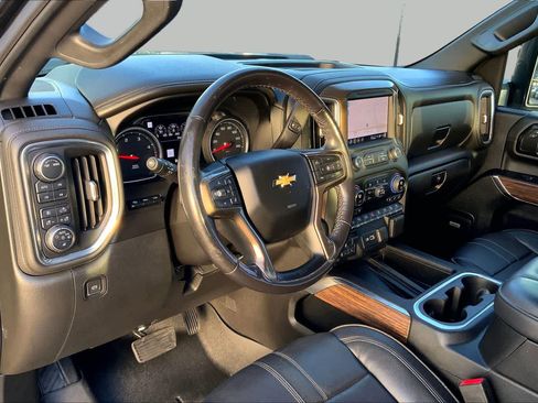 Used 2022 Chevrolet Silverado 3500 High Country w/ Technology Package AWD/4WD image 18