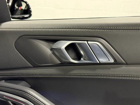 Used 2022 BMW X6 xDrive40i w/ M Sport Package AWD/4WD image 58