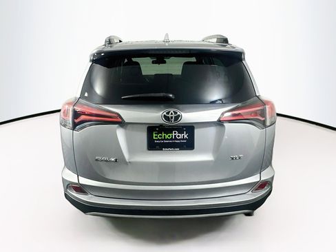 Used 2017 Toyota RAV4 XLE FWD image 7