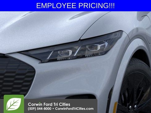 New 2026 Ford Mustang Mach-E GT AWD/4WD image 17