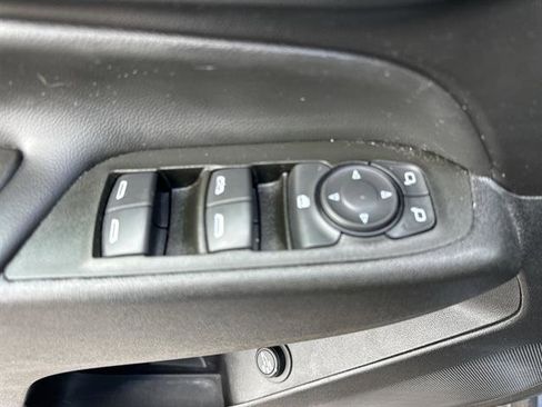 Used 2024 Chevrolet Equinox LT FWD image 38