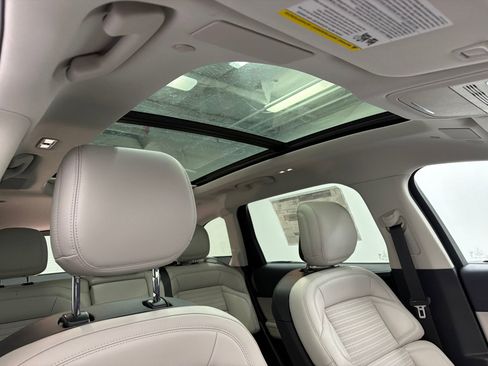 New 2026 Lincoln Nautilus Reserve image 14