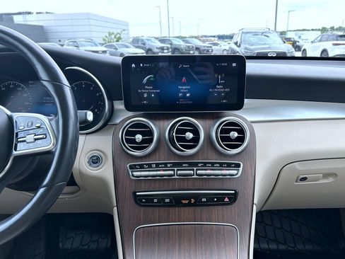 Used 2022 Mercedes-Benz GLC 300 4MATIC image 13