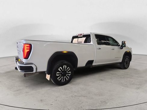 Used 2025 GMC Sierra 3500 Denali Ultimate AWD/4WD image 5